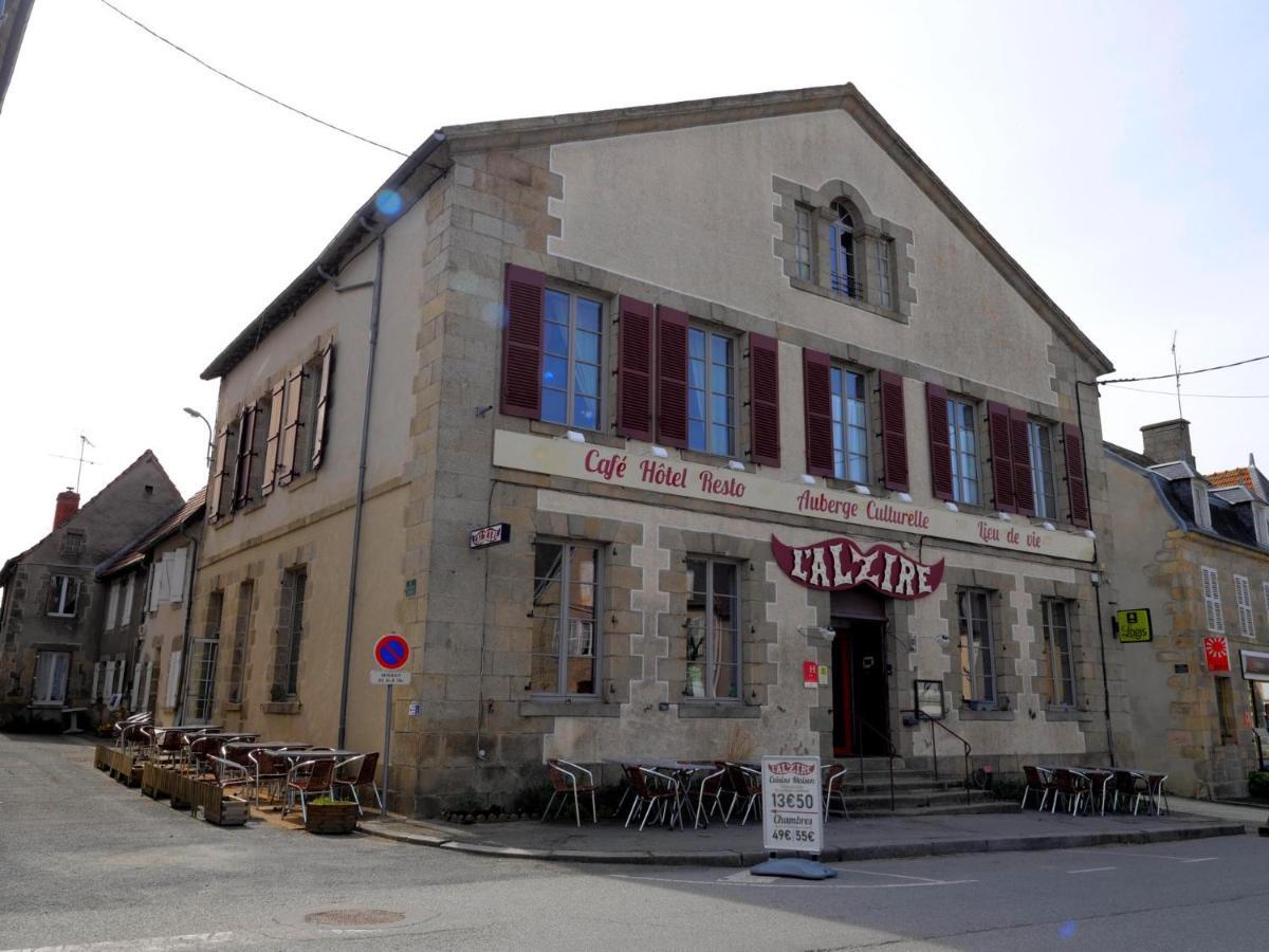 L'Alzire - Logis Auberge Culturelle Jarnages Ngoại thất bức ảnh